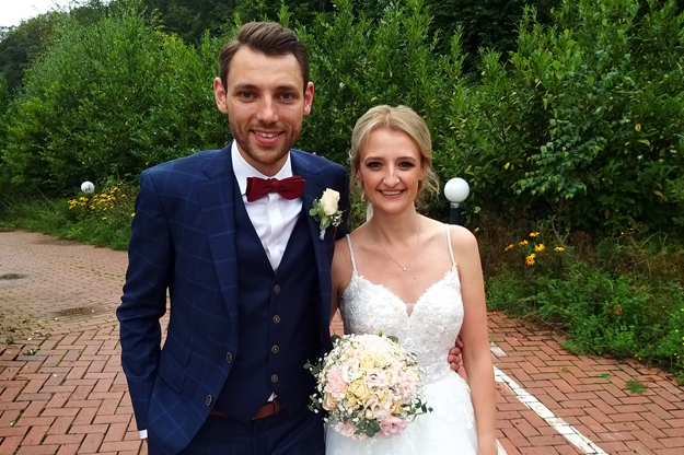 Kathrin Schlomm und David Zentarra geben sich das Ja-Wort